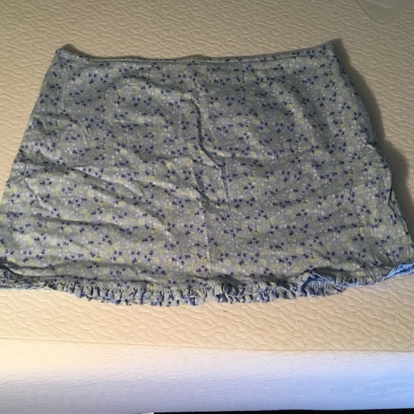 Vintage Express Floral Mini Skirt - Picture 3 of 8
